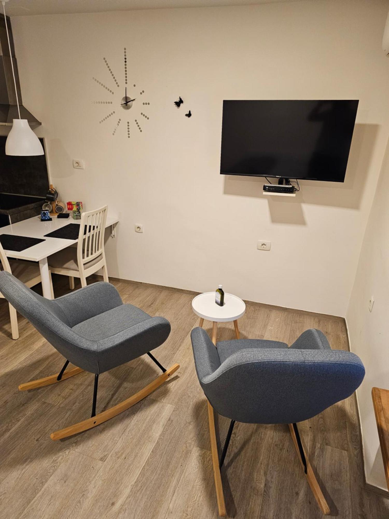 Studio Apartma V8 ماريبور المظهر الخارجي الصورة